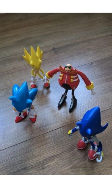 Official Sega Jakks 4" Sonic. Tails. Dr Eggman. Metal Sonic Figures  Bundle