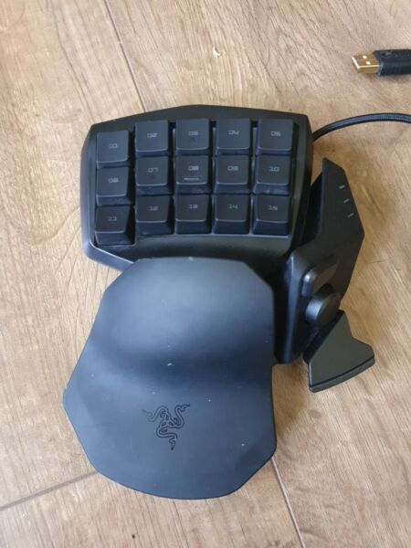 Razer Tartarus Chroma RGB Gaming Keypad RZ 07-0151