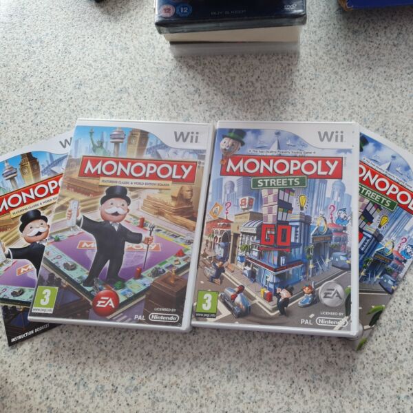 Monopoly  and Monopoly Streets  Nintendo  Wii Games  (3+)