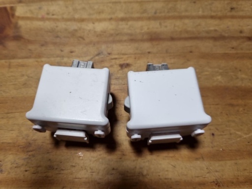 [326296570473] 2x Official Nintendo Wii Motion Plus Sensor Adapter   White Tested Working